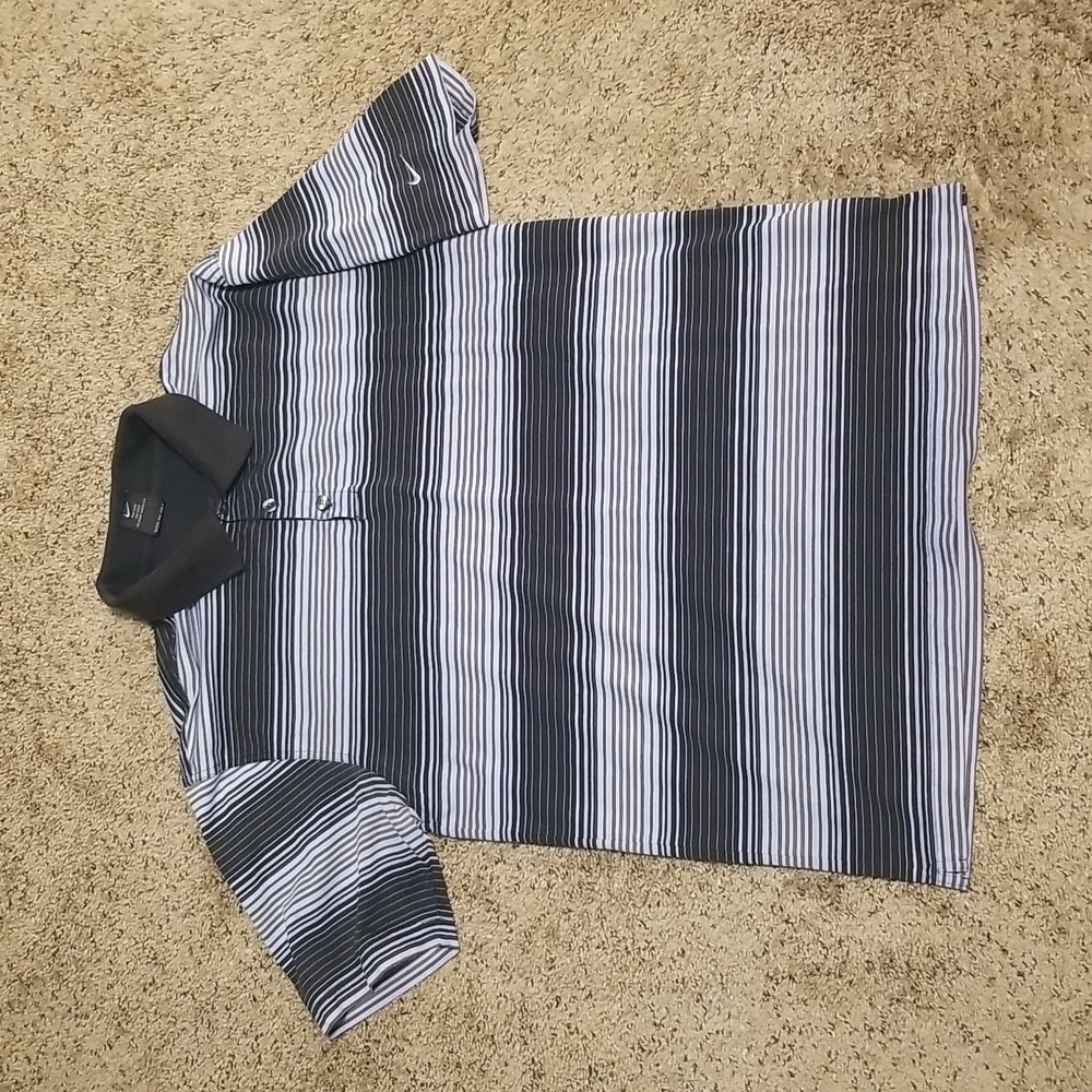 Nike DriFit Polo. Large. Good Condition.